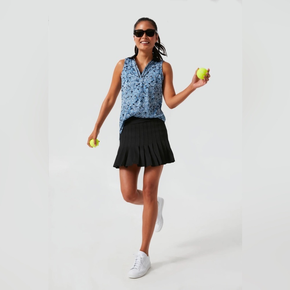 Tuckernuck Black Pleated Mini Skirt